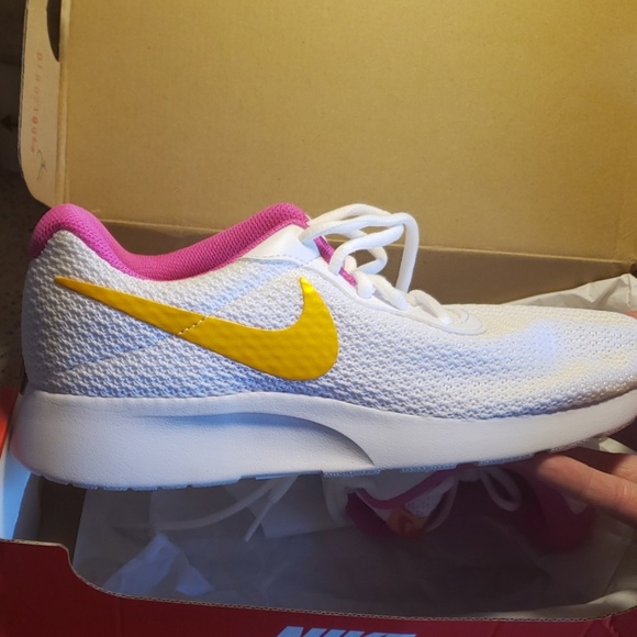 Nike Tanjun - Picture 3 of 4